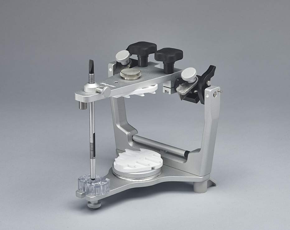 Whip Mix -Model 4640Q Articulator with Magnetic Mounting System