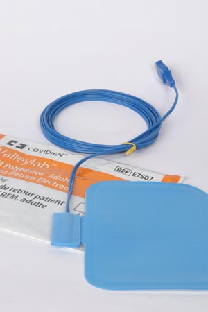 Medtronic Valleylab REM Polyhesive II Patient Return Electrode, Adult, 2.7m (9ft) Attached Cord